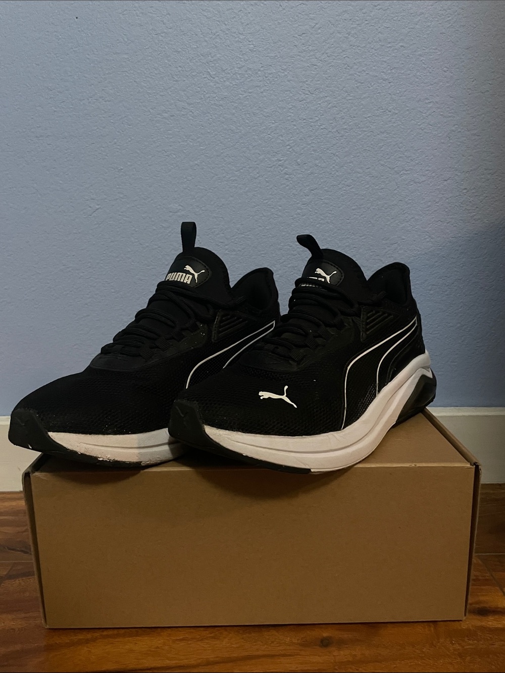 Size 7.5 Black Puma Sneakers